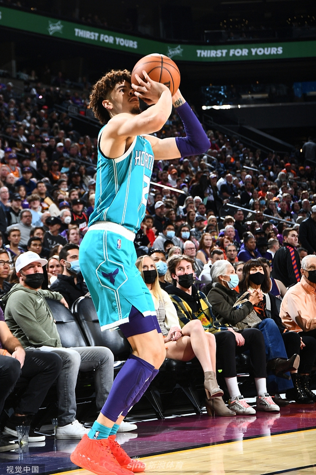 与此相映成 与此相映成