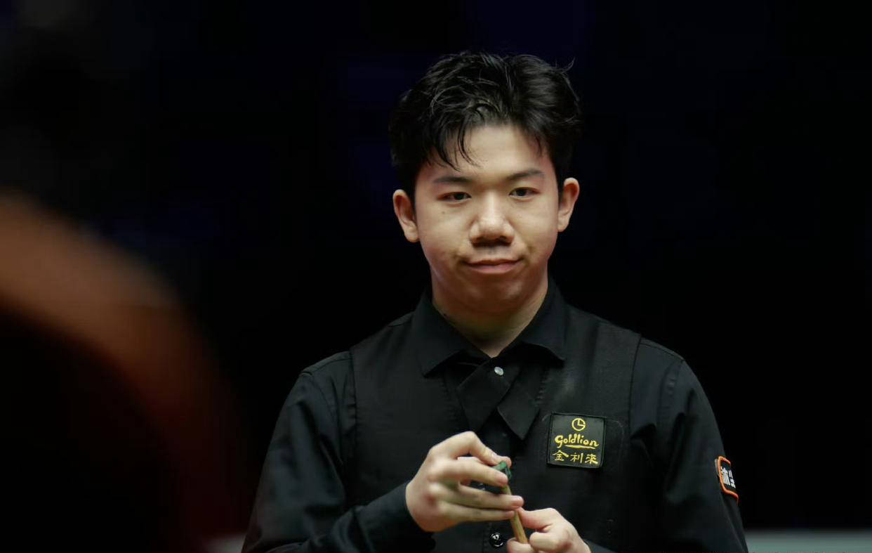 吉鲁清醒地 吉鲁清醒地